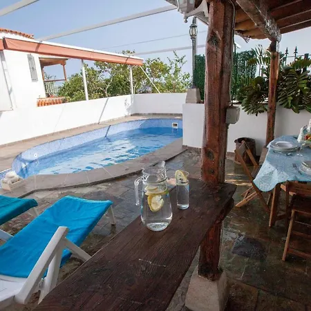 Private Amazing With Pool, Forest And Very Close Beach 아파트 Tabaiba